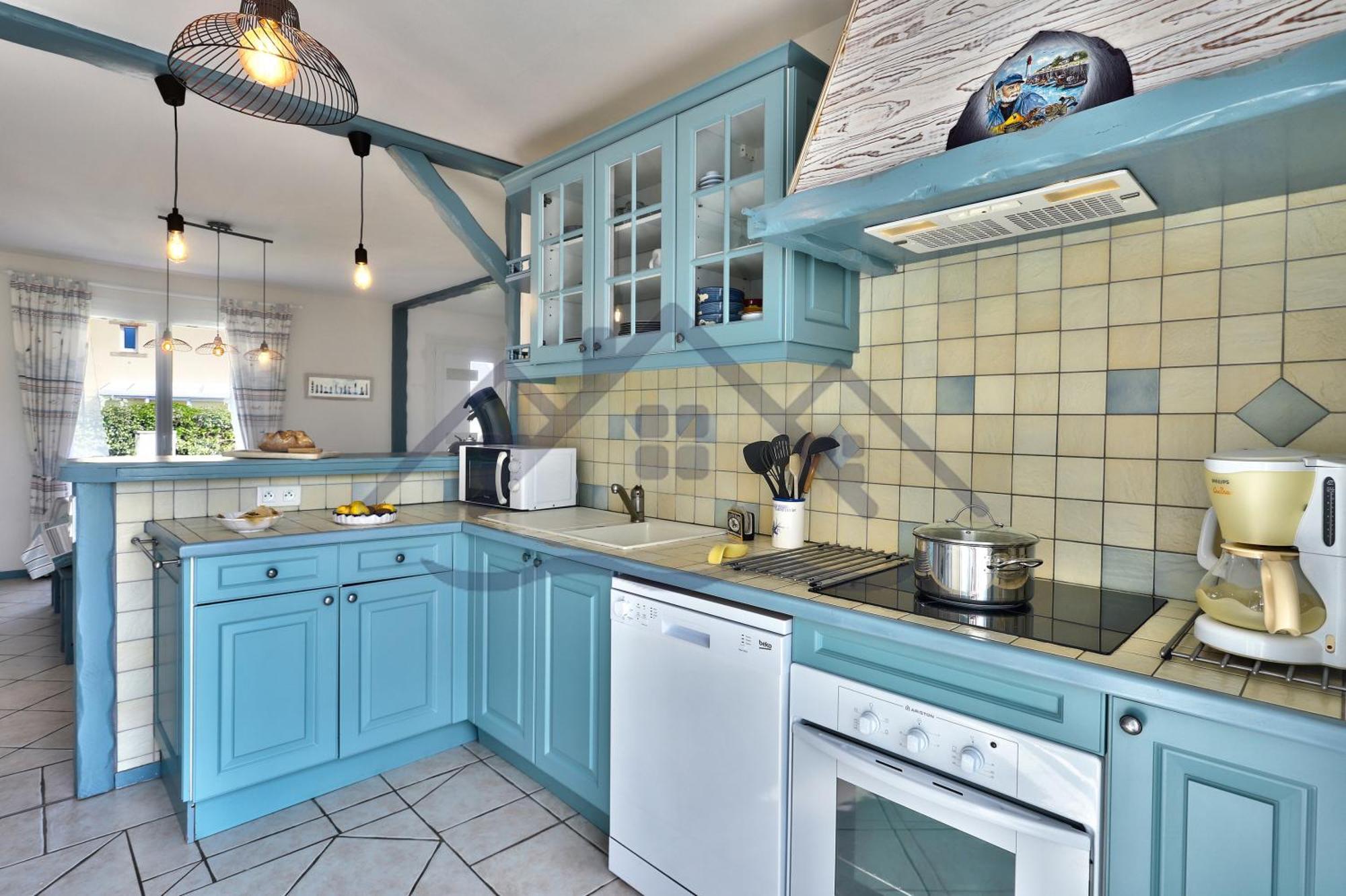 Souvenir Du Guil: Seaside Cottage with Garden in Guilvinec Exterior photo